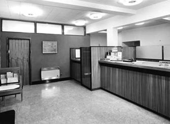 1960 Bristol University Interior 1 BGA Ref 30-425.jpg