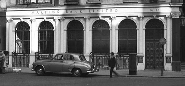 1954 London Brompton Road exterior SupCU BGA Ref 33-112.jpg