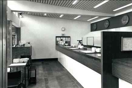 Lancaster University int c1969 (30-1541-5).jpg