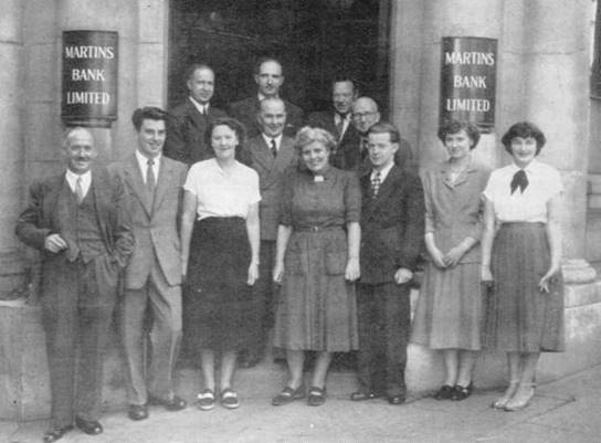 1950 Douglas Staff outside Branch MBM-Au50P49