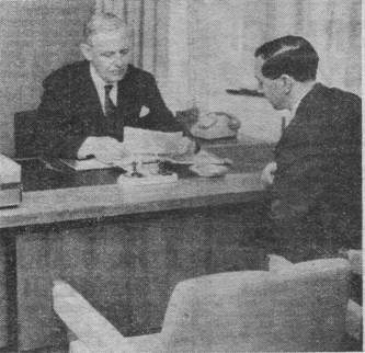 1965 A M Elliott and G D Richardson in Mnagaer's Room Sunderland Echo 22FEBMBA.jpg