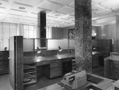 1955 London 236 Tottenham Court Road interior 6 BGA Ref 30-2958