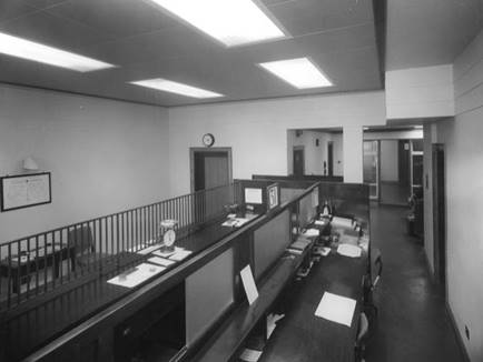 1955 Luton view from behind counter and clock BGA Ref 33-353.jpg