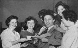 Ken Dodd Visits new branch at Blackpool 1964 MBM-Au64P13