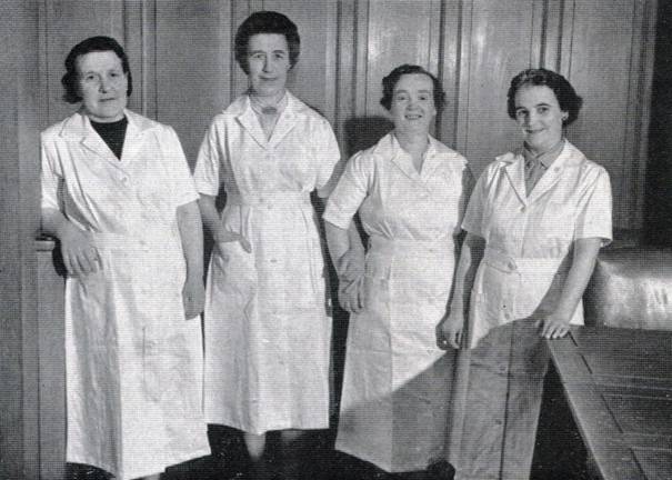 1958 Leeds Catering Staff MBM-Sp58P32.jpg
